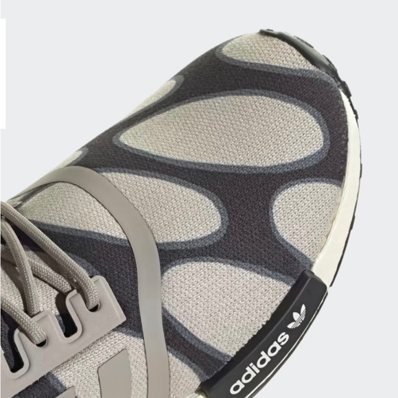 HOST PICK 🎉🥳🙌NIB ADIDAS X MARIMEKKO NMD_R1 SHOES - Picture 12 of 14